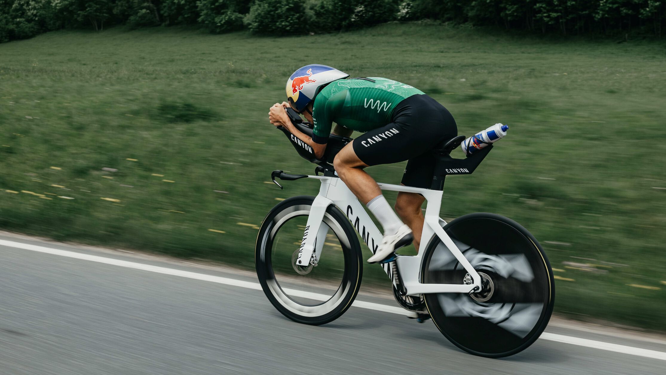 Best triathlon bikes for racing: Canyon Speedmax 